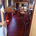 Botel Peniche Jeannine