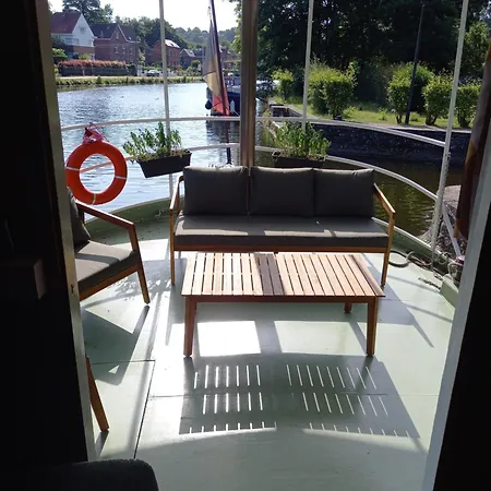 Peniche Jeannine Lobbes